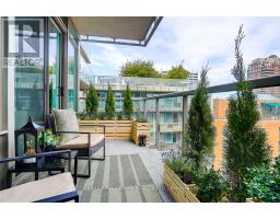 819 - 1 BEDFORD ROAD, Toronto, Ontario