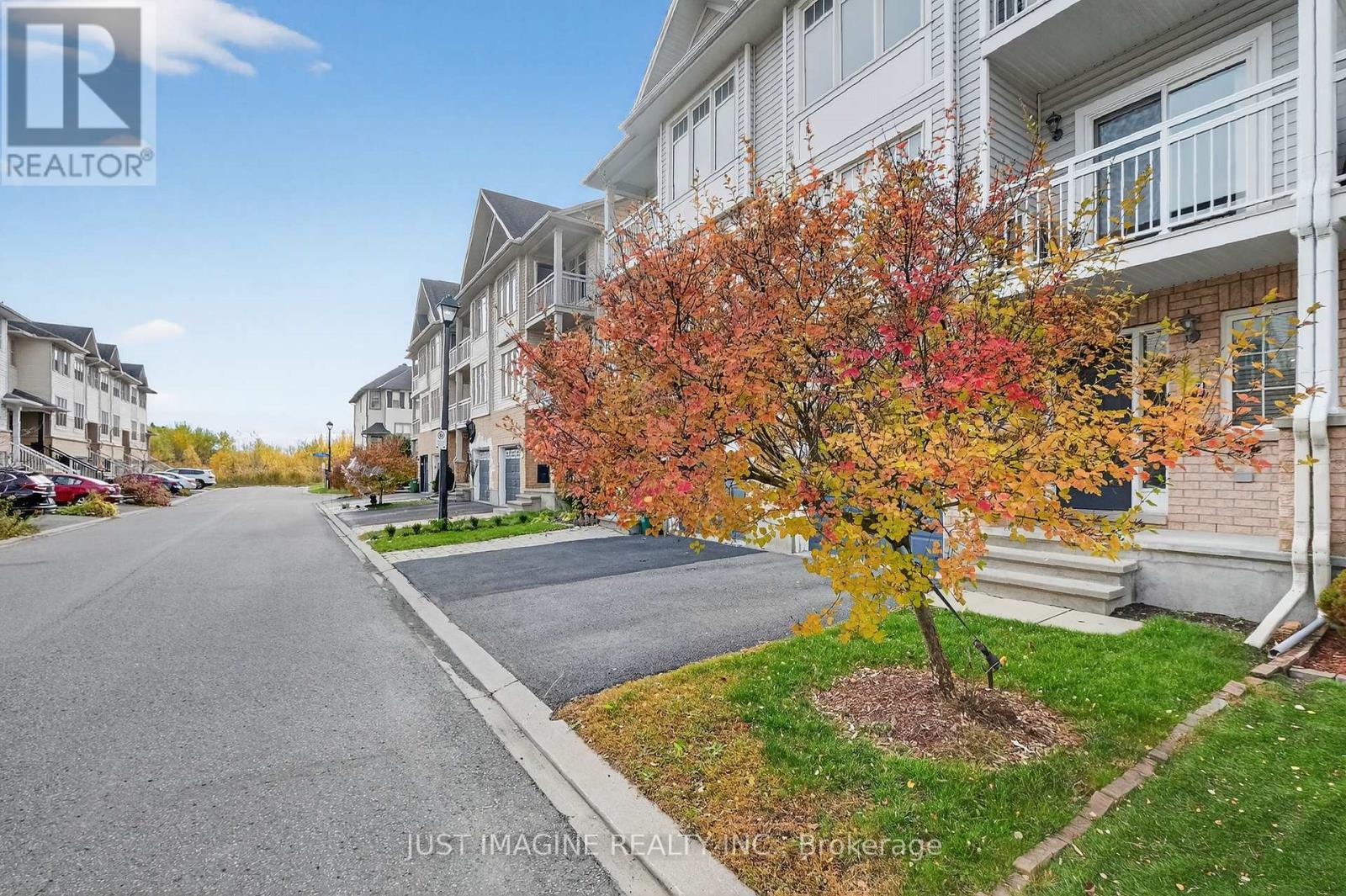 105 Caithness Private, Ottawa, Ontario  K1W 0G4 - Photo 45 - X12482566