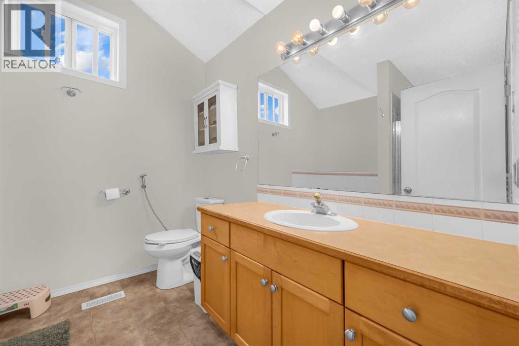 4 Saddlecreek Terrace Ne, Calgary, Alberta  T3J 4A5 - Photo 24 - A2261567