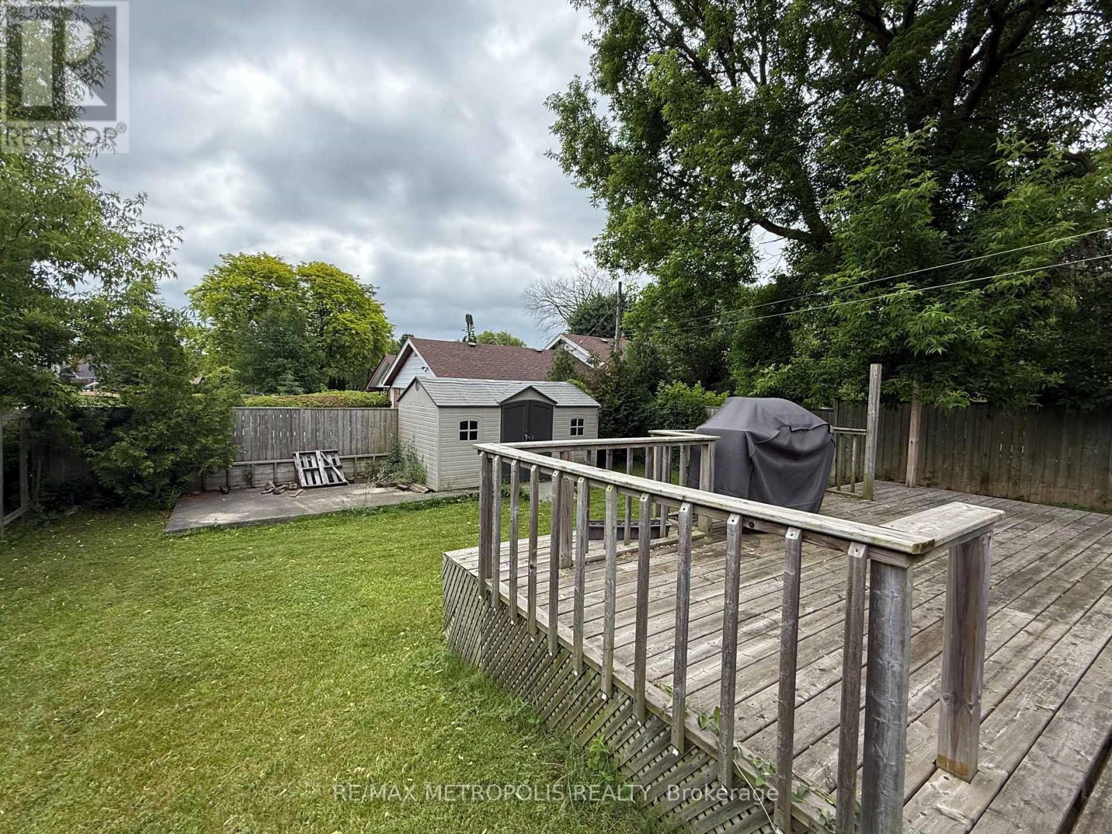 47 Haileybury Drive, Toronto, Ontario  M1K 4X7 - Photo 9 - E12482358