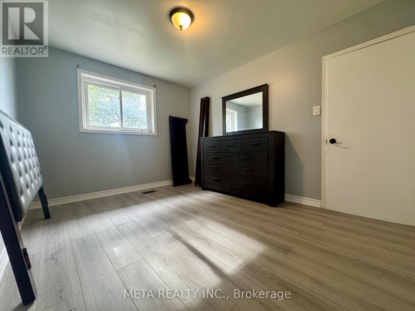 29 Monterrey Drive, Toronto, Ontario  M9V 1S7 - Photo 11 - W12482769