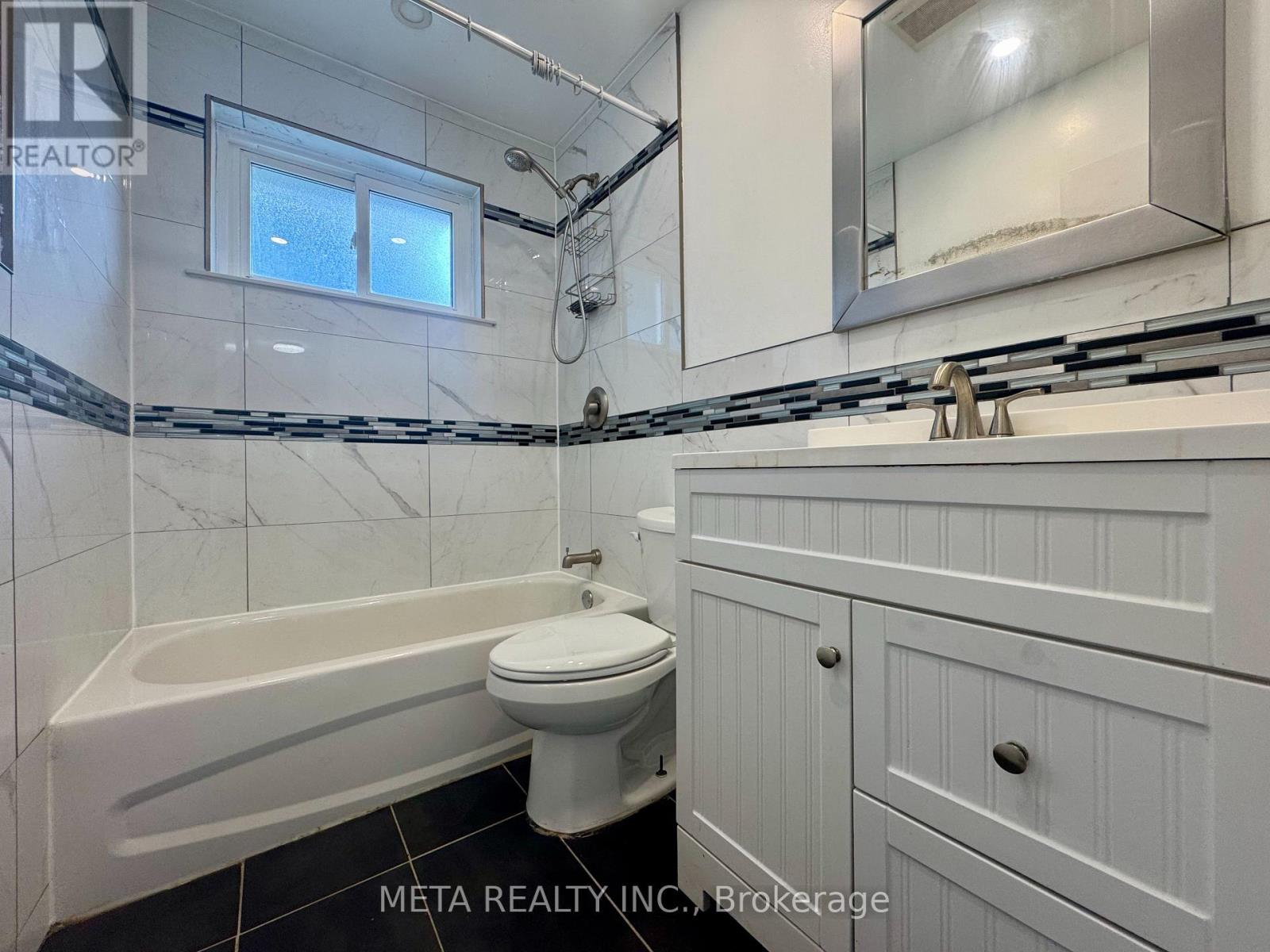 29 Monterrey Drive, Toronto, Ontario  M9V 1S7 - Photo 13 - W12482769