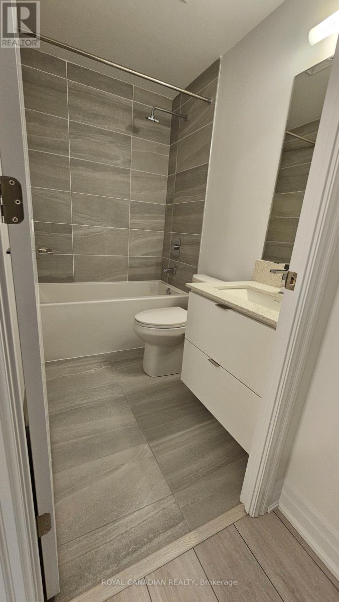 2403 - 30 Elm Drive West Drive, Mississauga, Ontario  L5B 0N6 - Photo 15 - W12482772