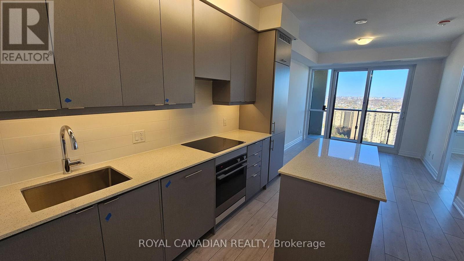 2403 - 30 Elm Drive West Drive, Mississauga, Ontario  L5B 0N6 - Photo 3 - W12482772