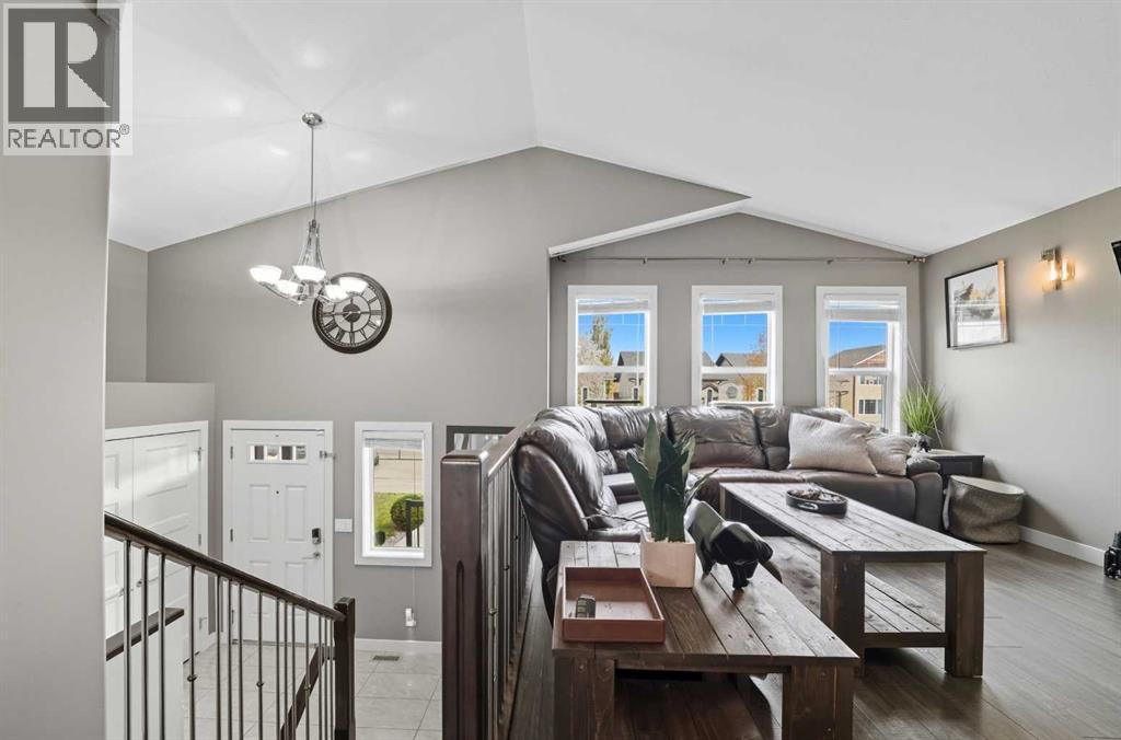 327 Lancaster Drive, Red Deer, Alberta  T4R 0R1 - Photo 4 - A2262338