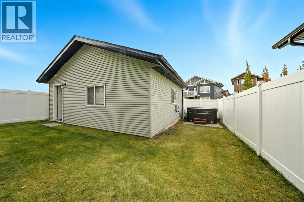 327 Lancaster Drive, Red Deer, Alberta  T4R 0R1 - Photo 33 - A2262338