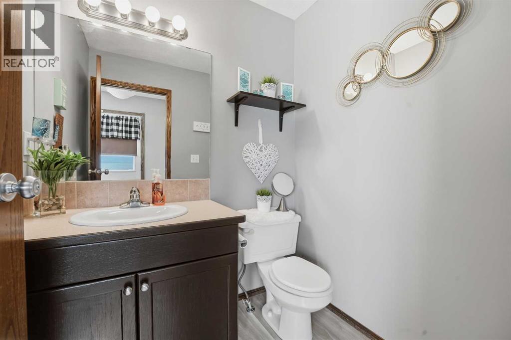 109 Winston Place, Blackfalds, Alberta  T4M 0K9 - Photo 19 - A2266954