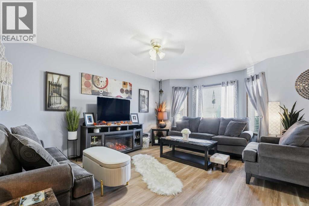 109 Winston Place, Blackfalds, Alberta  T4M 0K9 - Photo 10 - A2266954