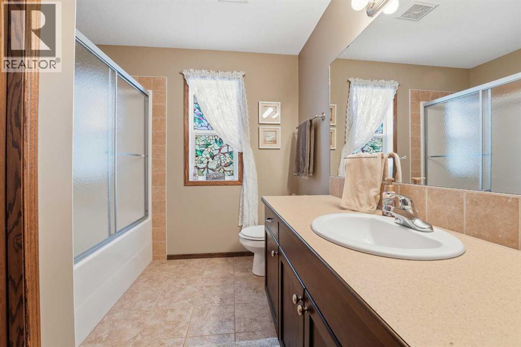 109 Winston Place, Blackfalds, Alberta  T4M 0K9 - Photo 13 - A2266954