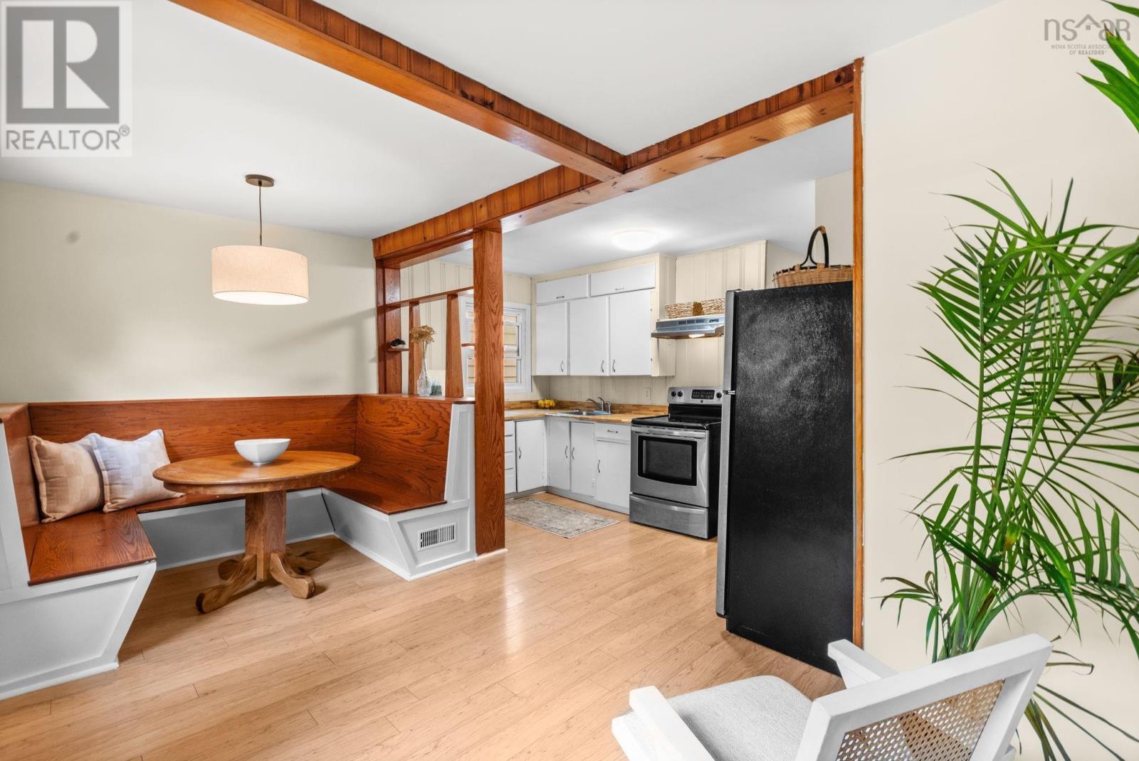 6433 Almon Street, Halifax, Nova Scotia  B3L 1V6 - Photo 12 - 202525961