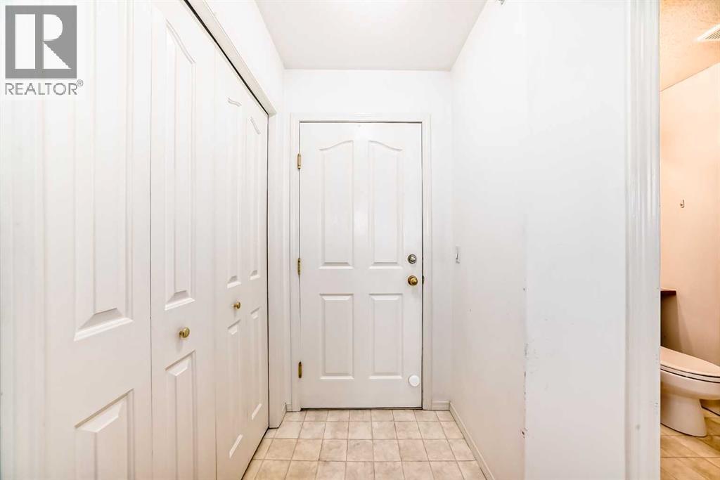 Property at 435, 165 Manora Place NE image 5