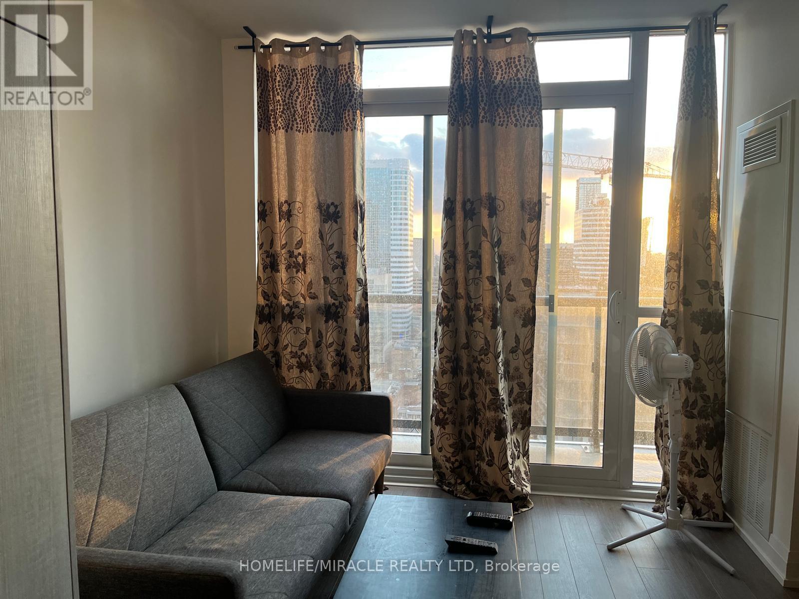 77 Mutual Street, Toronto, Ontario  M5B 0B9 - Photo 3 - C12482782