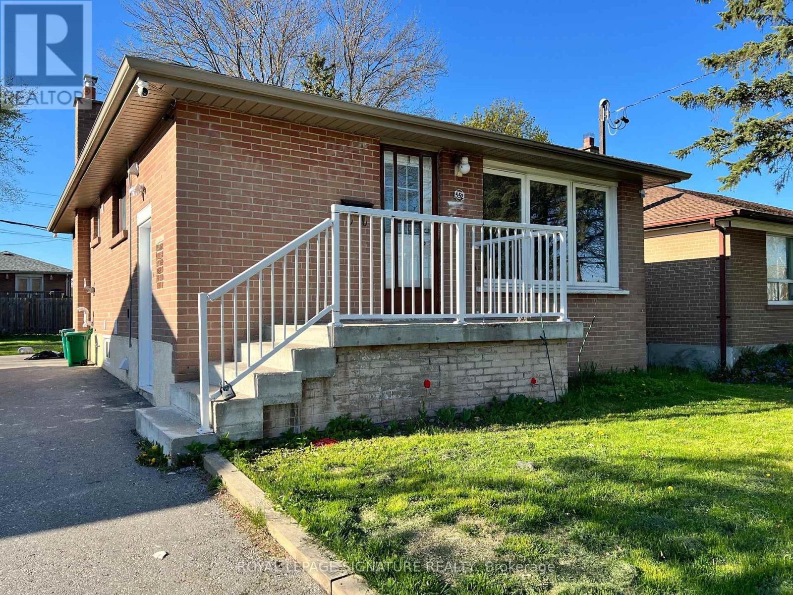 MAIN - 552 MONTEITH AVENUE, Oshawa, Ontario