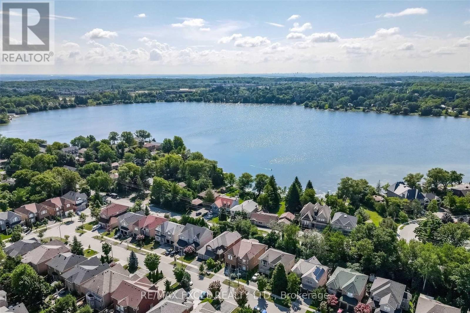 Lower Level - 31 Green Meadow Crescent, Richmond Hill, Ontario  L4E 3A9 - Photo 2 - N12482788