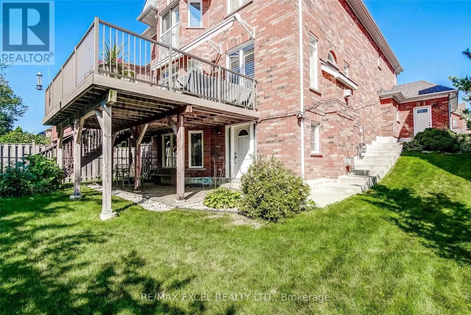 Lower Level - 31 Green Meadow Crescent, Richmond Hill, Ontario  L4E 3A9 - Photo 4 - N12482788