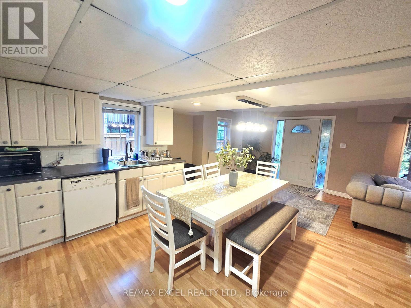 Lower Level - 31 Green Meadow Crescent, Richmond Hill, Ontario  L4E 3A9 - Photo 7 - N12482788