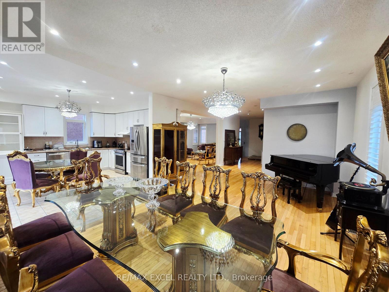 Upper Level - 31 Green Meadow Crescent, Richmond Hill, Ontario  L4E 3A9 - Photo 12 - N12482791