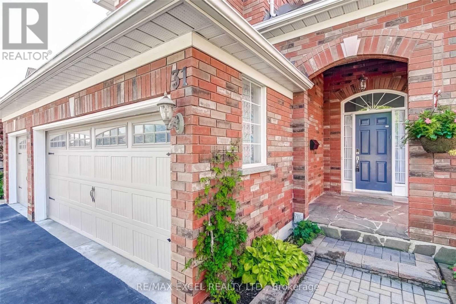 Upper Level - 31 Green Meadow Crescent, Richmond Hill, Ontario  L4E 3A9 - Photo 5 - N12482791