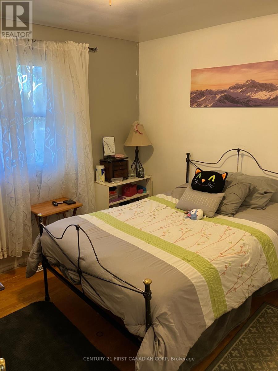 63 Hawkesbury Avenue, London East, Ontario  N5V 2K2 - Photo 21 - X12442229