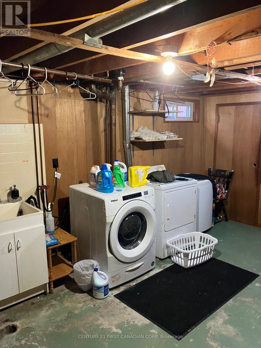 63 Hawkesbury Avenue, London East, Ontario  N5V 2K2 - Photo 28 - X12442229