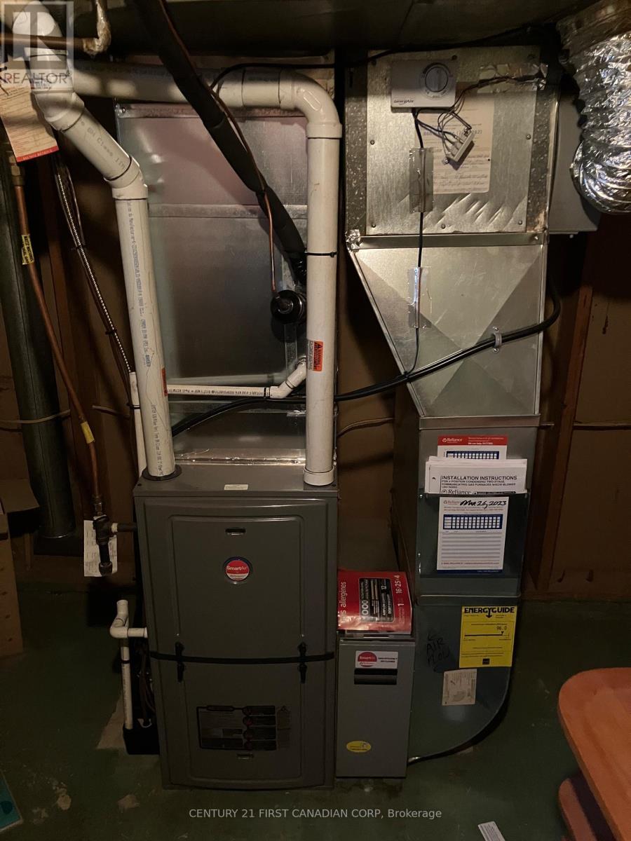 63 Hawkesbury Avenue, London East, Ontario  N5V 2K2 - Photo 27 - X12442229