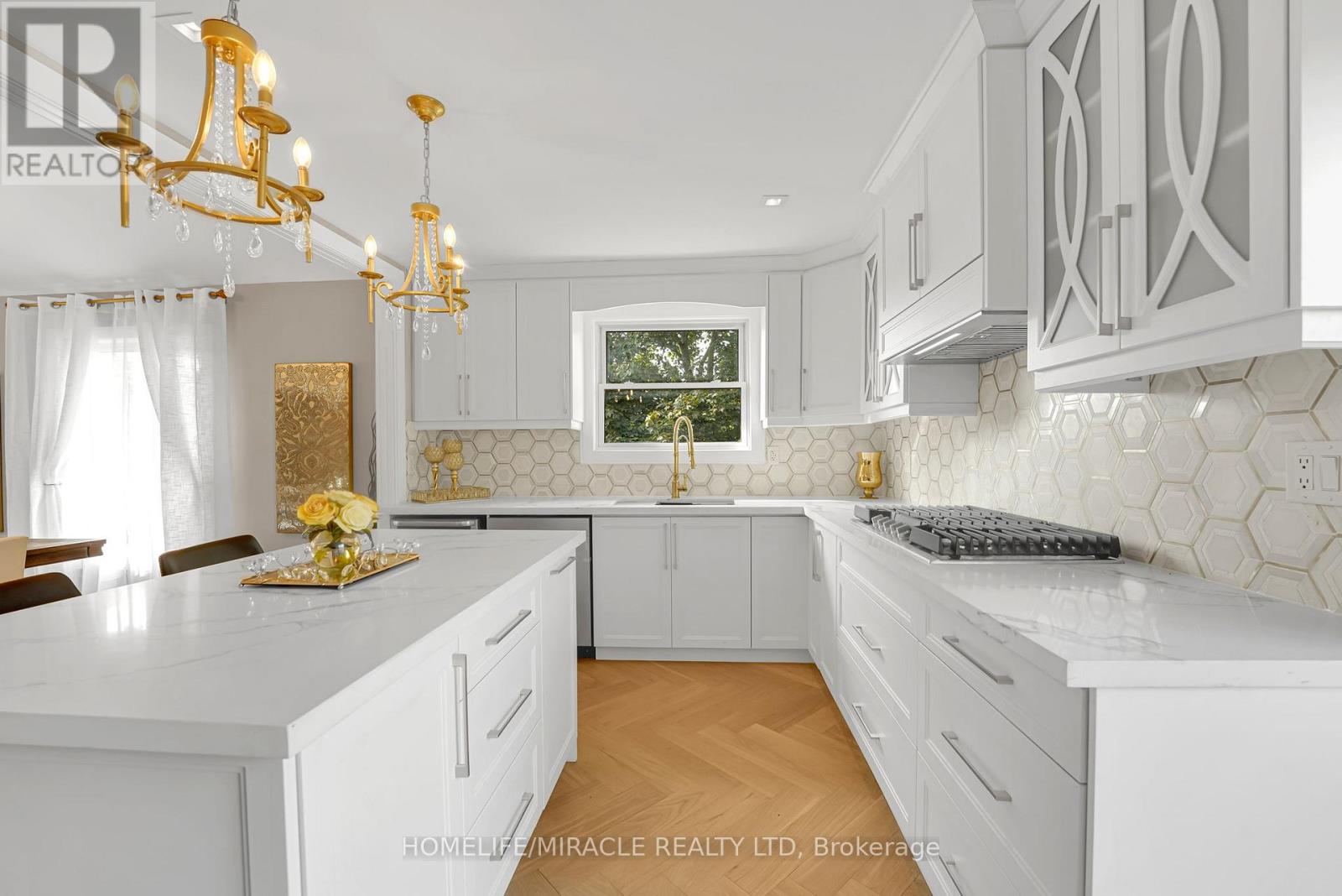 125 Elmcrest Road, Toronto, Ontario  M9C 3R5 - Photo 12 - W12482793