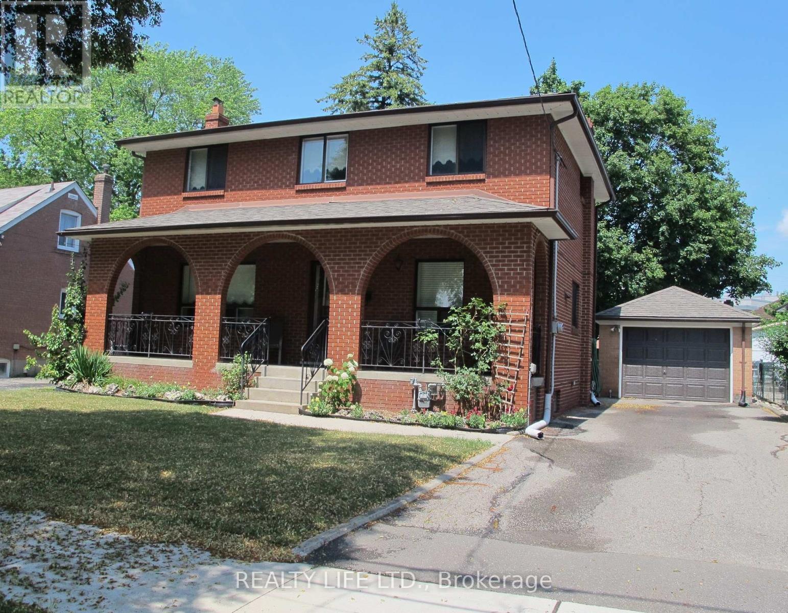 4 Rosalie Avenue, Toronto, Ontario  M3L 1C5 - Photo 44 - W12482800