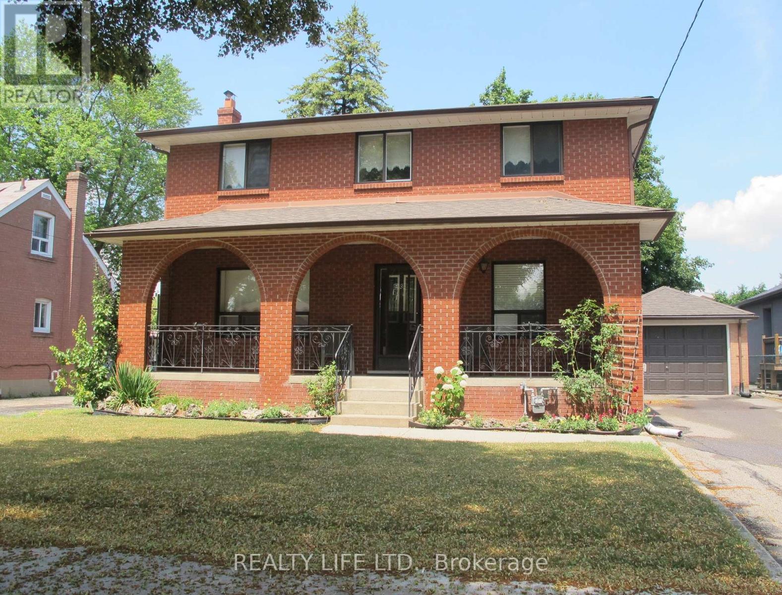 4 Rosalie Avenue, Toronto, Ontario  M3L 1C5 - Photo 45 - W12482800