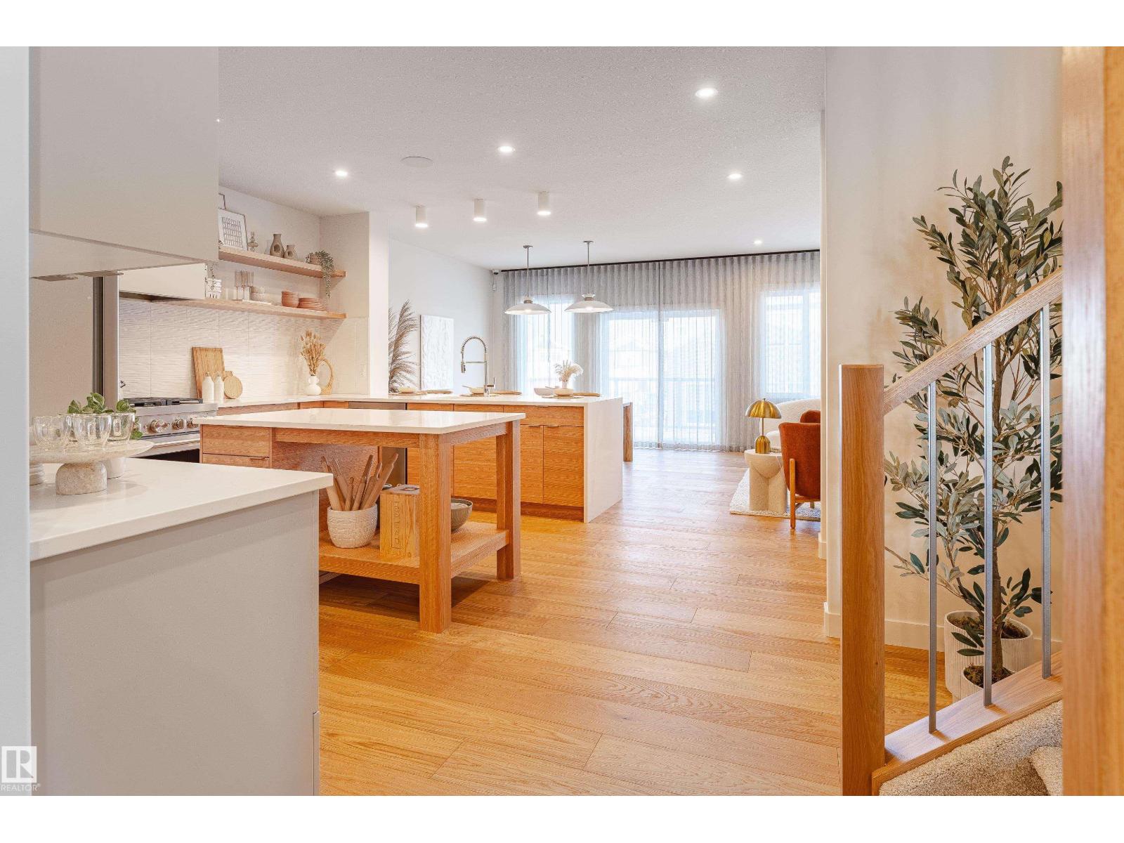 4458 Kinsella Green Gr Sw, Edmonton, Alberta  T6W 5G2 - Photo 3 - E4463576
