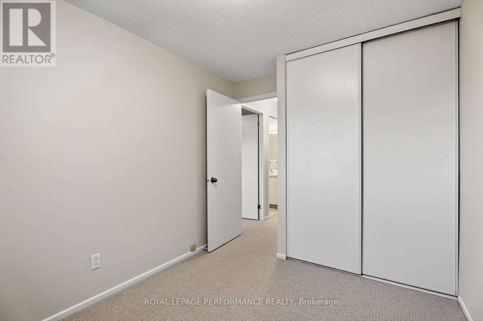 118 - 176 Woodfield Drive, Ottawa, Ontario  K2G 3W8 - Photo 27 - X12461267