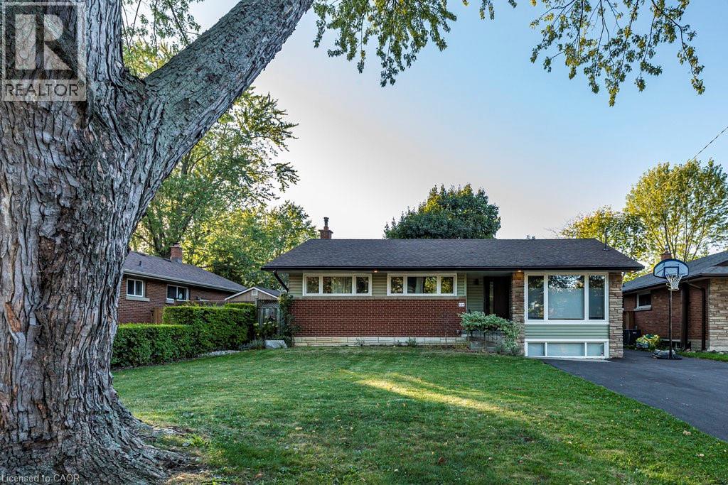 104 West 33rd Street, Hamilton, Ontario  L9C 5J1 - Photo 3 - 40777037