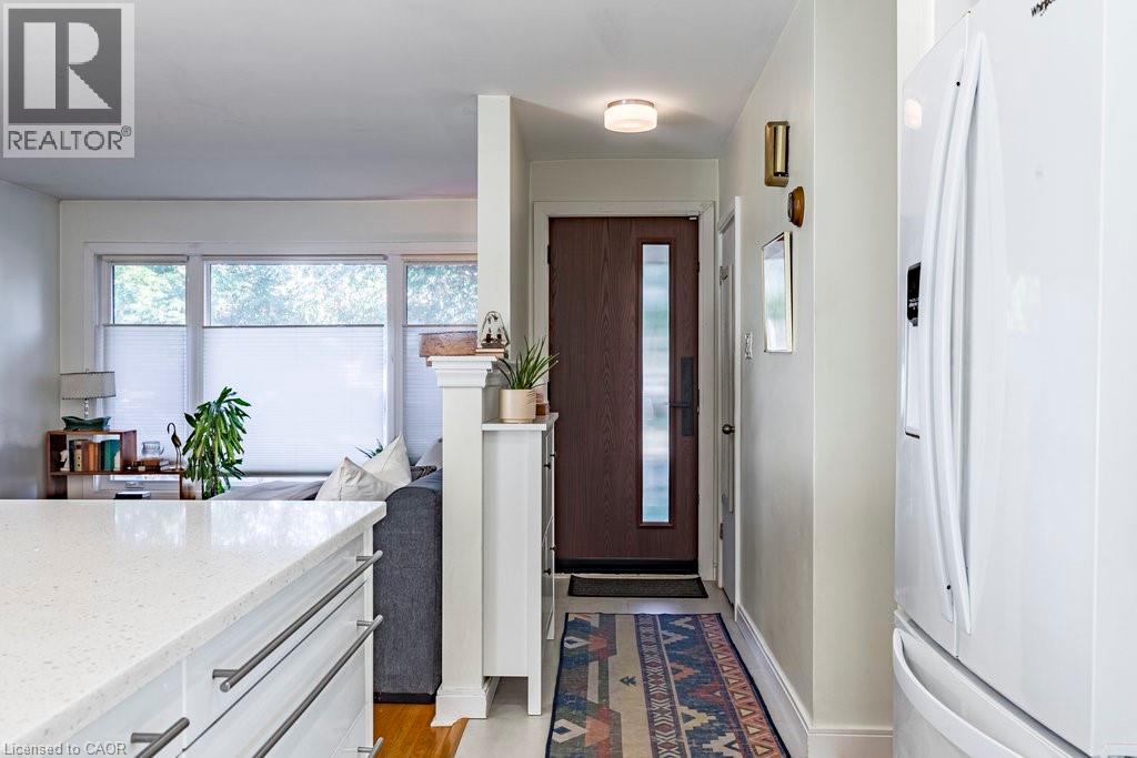 104 West 33rd Street, Hamilton, Ontario  L9C 5J1 - Photo 4 - 40777037