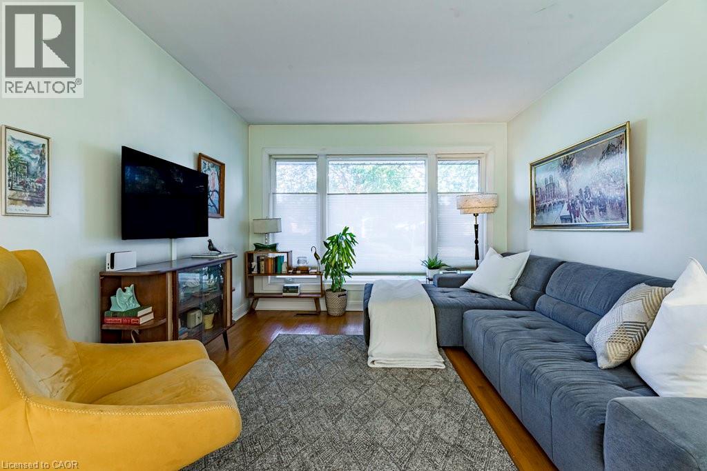 104 West 33rd Street, Hamilton, Ontario  L9C 5J1 - Photo 6 - 40777037