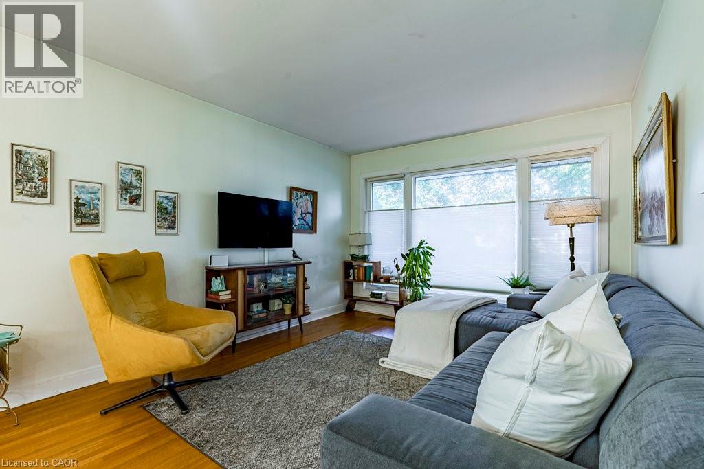 104 West 33rd Street, Hamilton, Ontario  L9C 5J1 - Photo 7 - 40777037