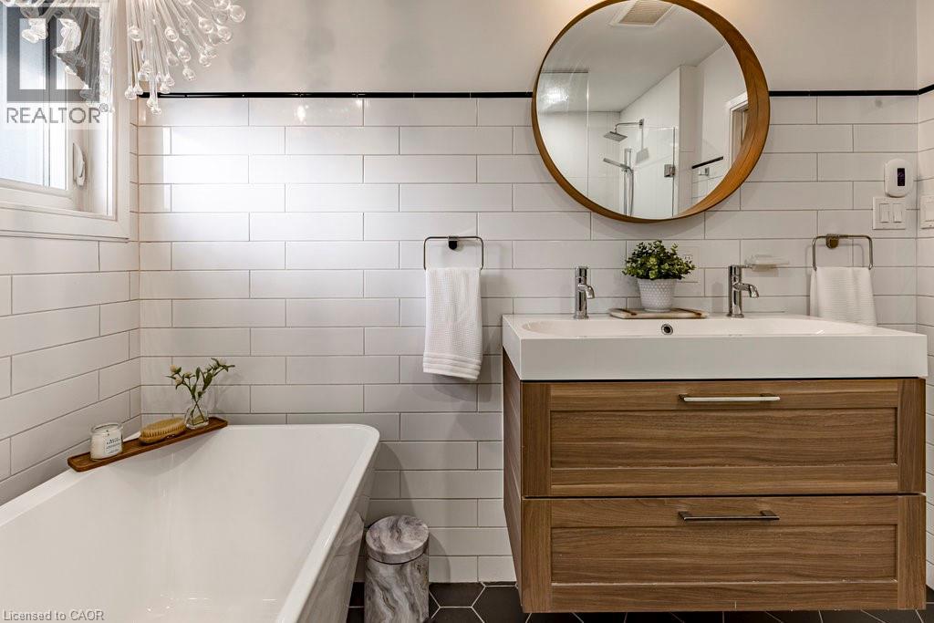 104 West 33rd Street, Hamilton, Ontario  L9C 5J1 - Photo 31 - 40777037