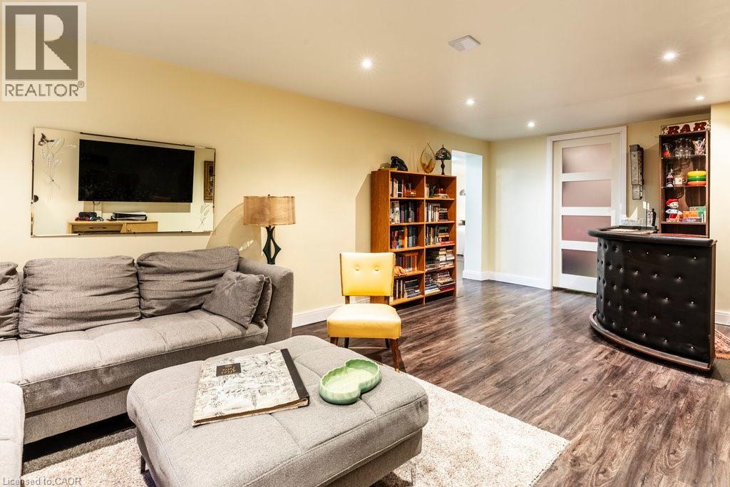 104 West 33rd Street, Hamilton, Ontario  L9C 5J1 - Photo 32 - 40777037