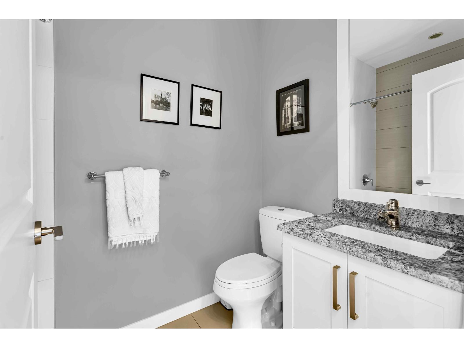 409 6470 194 Street, Surrey, British Columbia  V4N 6J9 - Photo 3 - R3046795