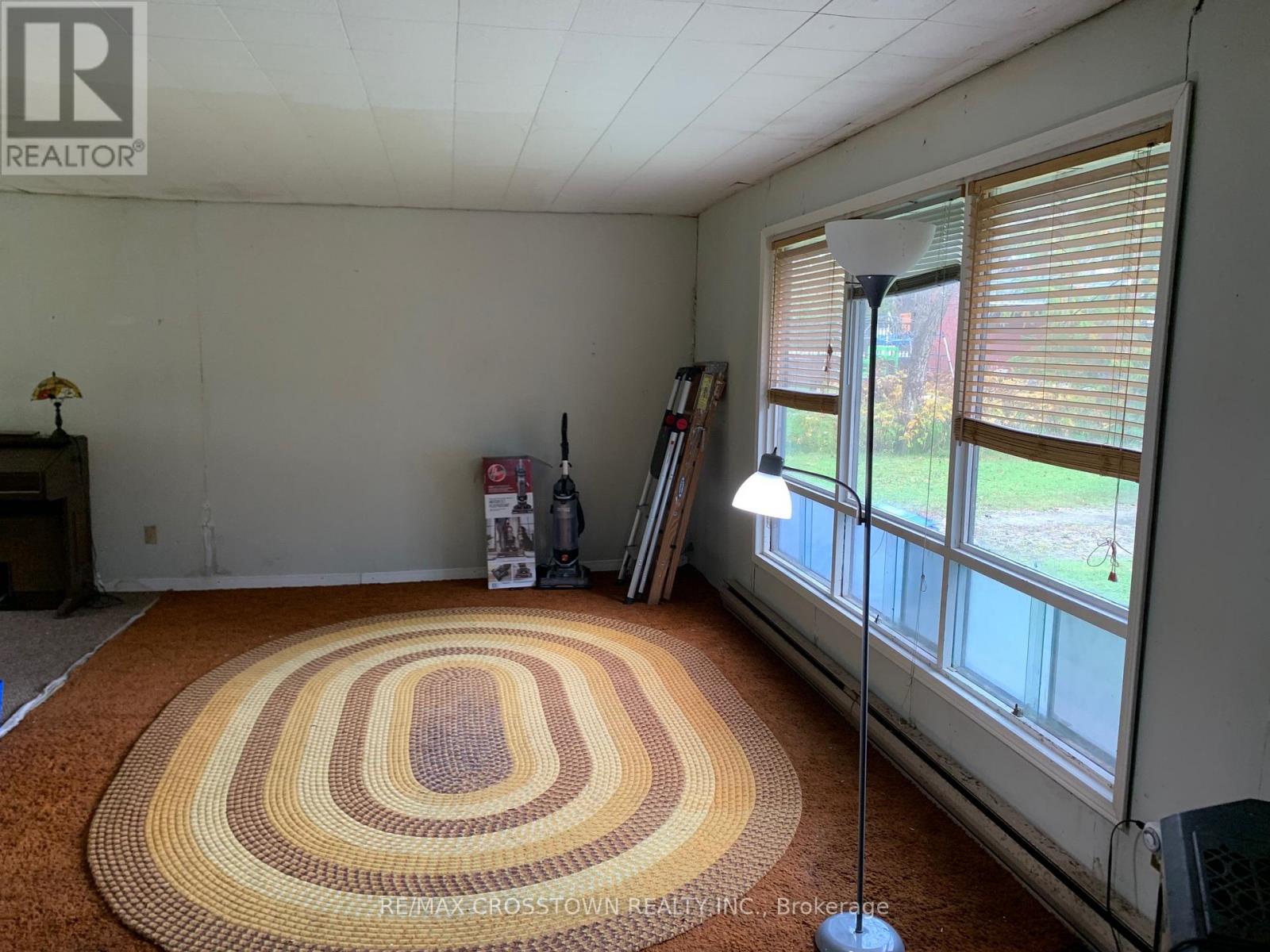 1470 Gill Road, Springwater, Ontario  L3V 4K6 - Photo 5 - S12425108