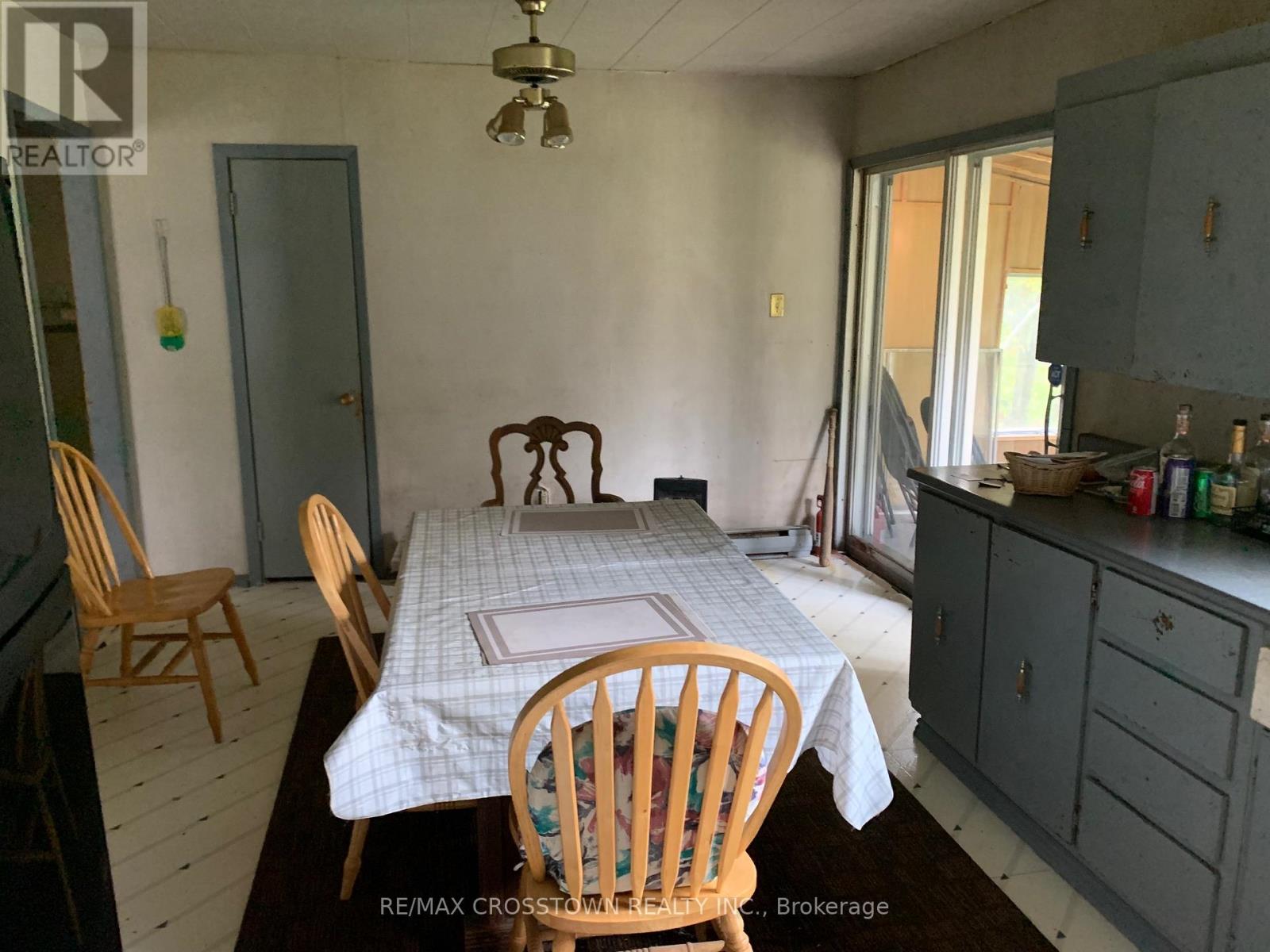 1470 Gill Road, Springwater, Ontario  L3V 4K6 - Photo 9 - S12425108