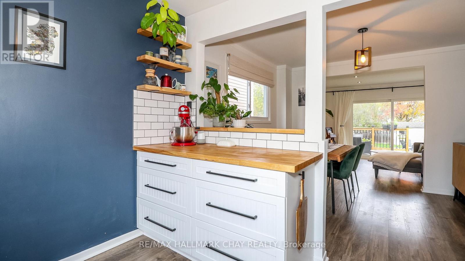 75 Elizabeth Street W, Barrie (Ardagh), Ontario  L4N 6P2 - Photo 8 - S12482795