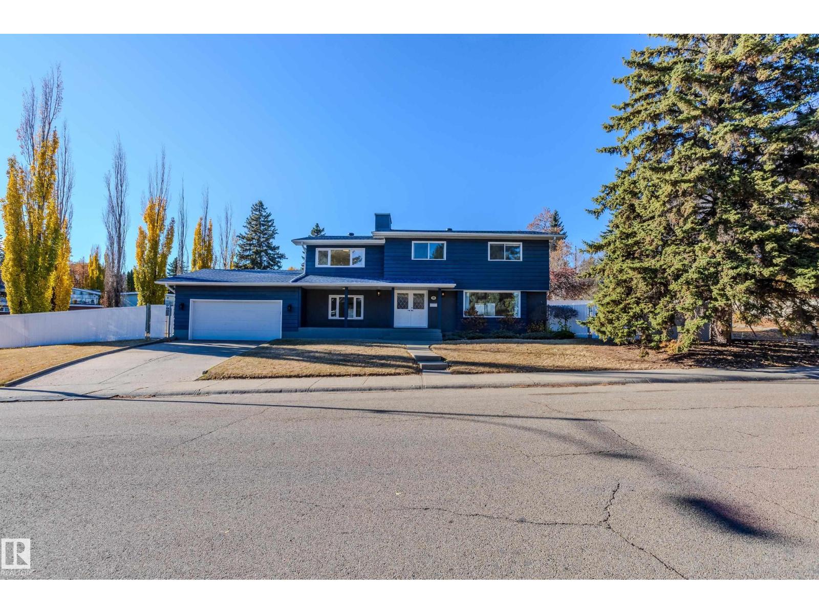 98 Valleyview Cr Nw, Edmonton, Alberta  T5R 5T3 - Photo 2 - E4463577