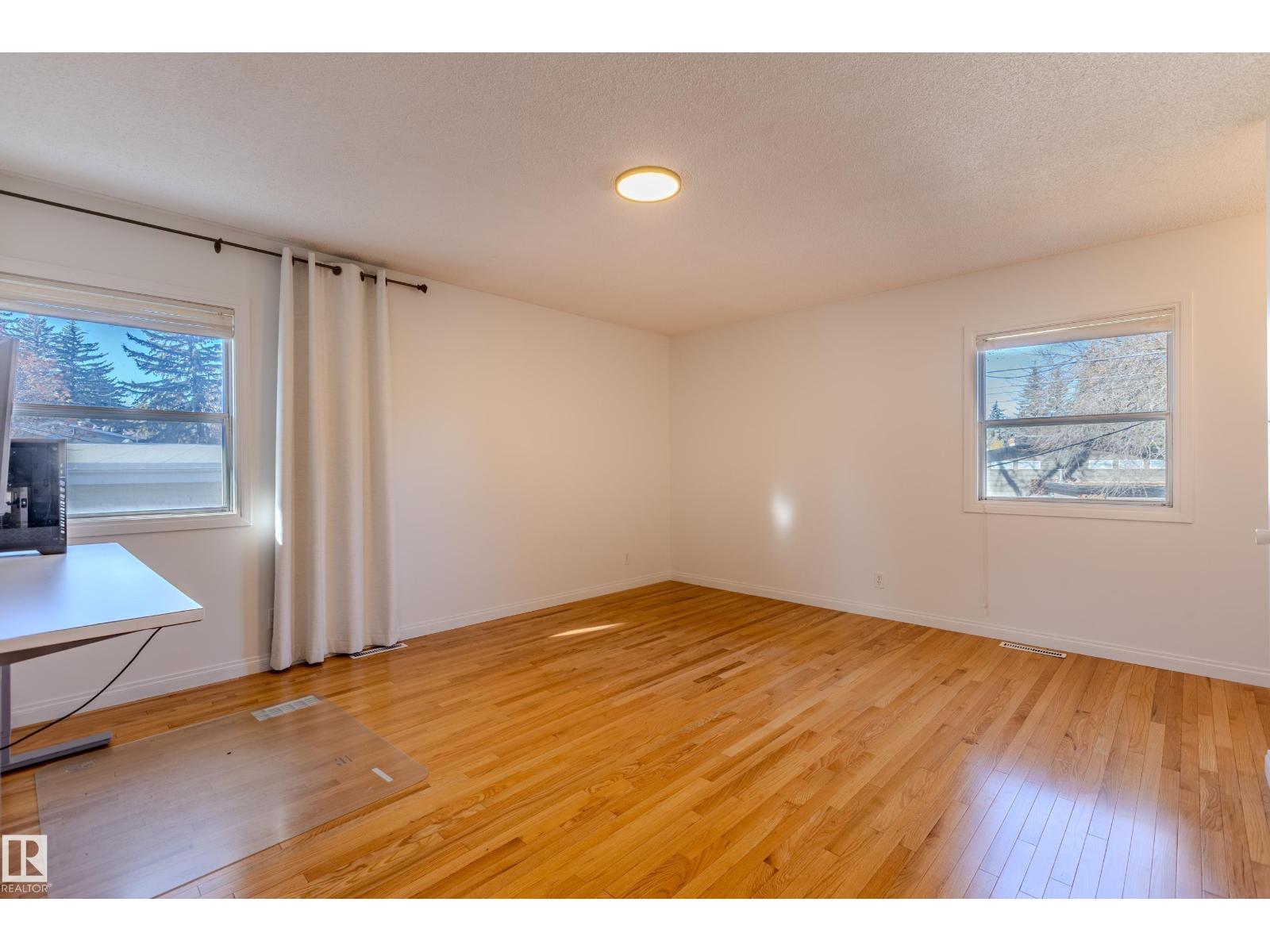 98 Valleyview Cr Nw, Edmonton, Alberta  T5R 5T3 - Photo 28 - E4463577