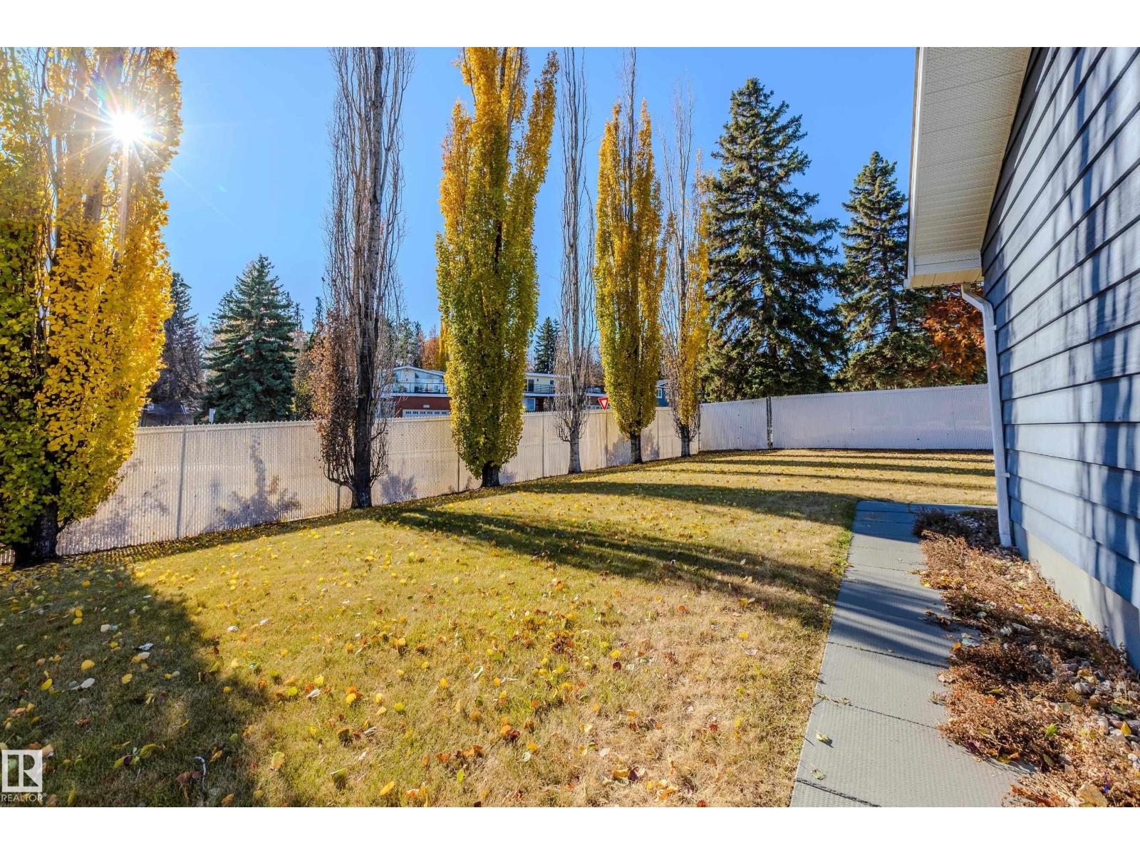 98 Valleyview Cr Nw, Edmonton, Alberta  T5R 5T3 - Photo 46 - E4463577