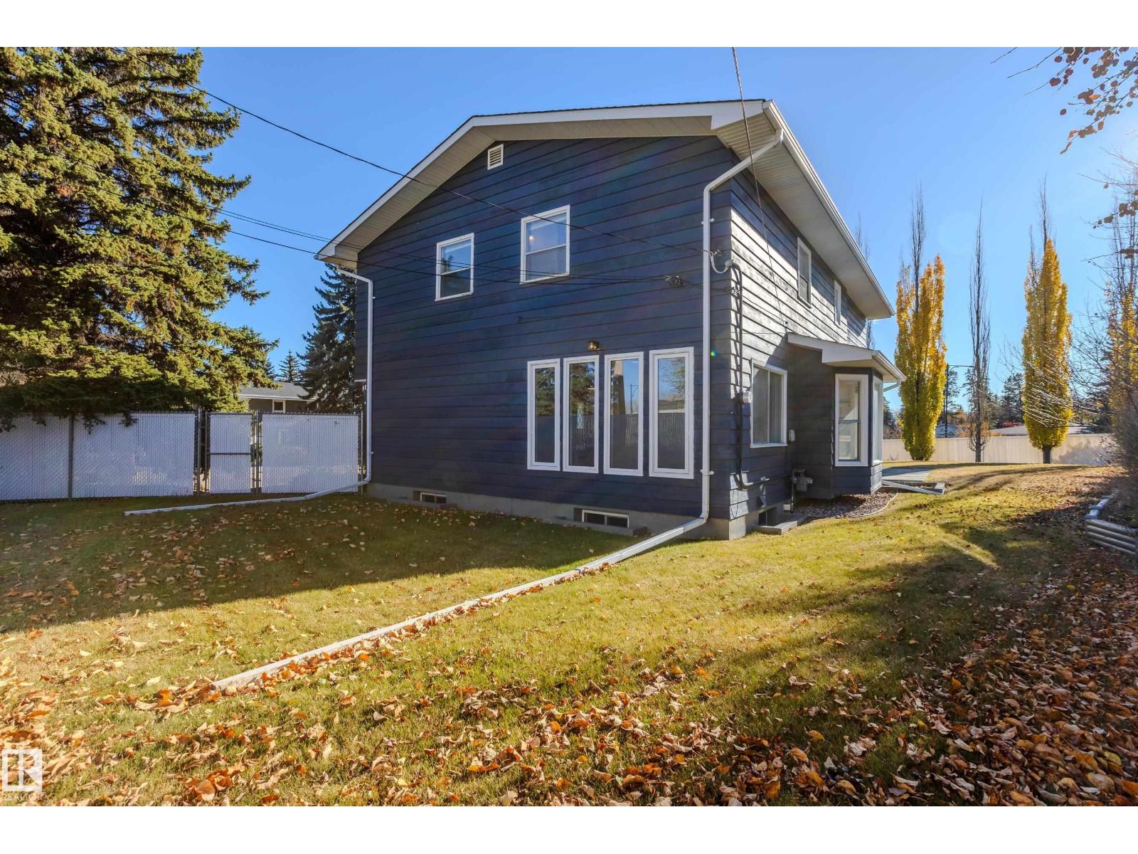 98 Valleyview Cr Nw, Edmonton, Alberta  T5R 5T3 - Photo 47 - E4463577