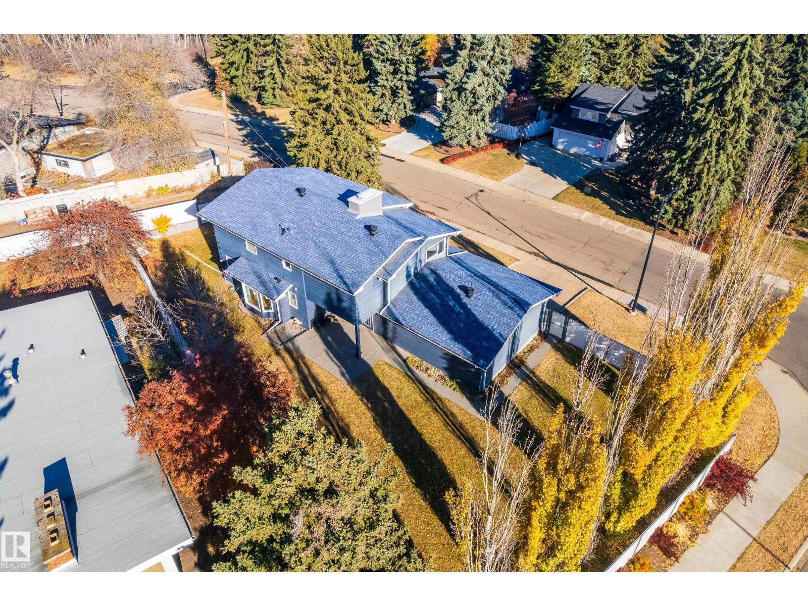 98 Valleyview Cr Nw, Edmonton, Alberta  T5R 5T3 - Photo 50 - E4463577