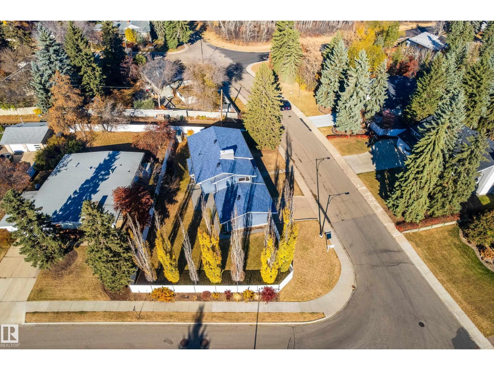 98 Valleyview Cr Nw, Edmonton, Alberta  T5R 5T3 - Photo 52 - E4463577