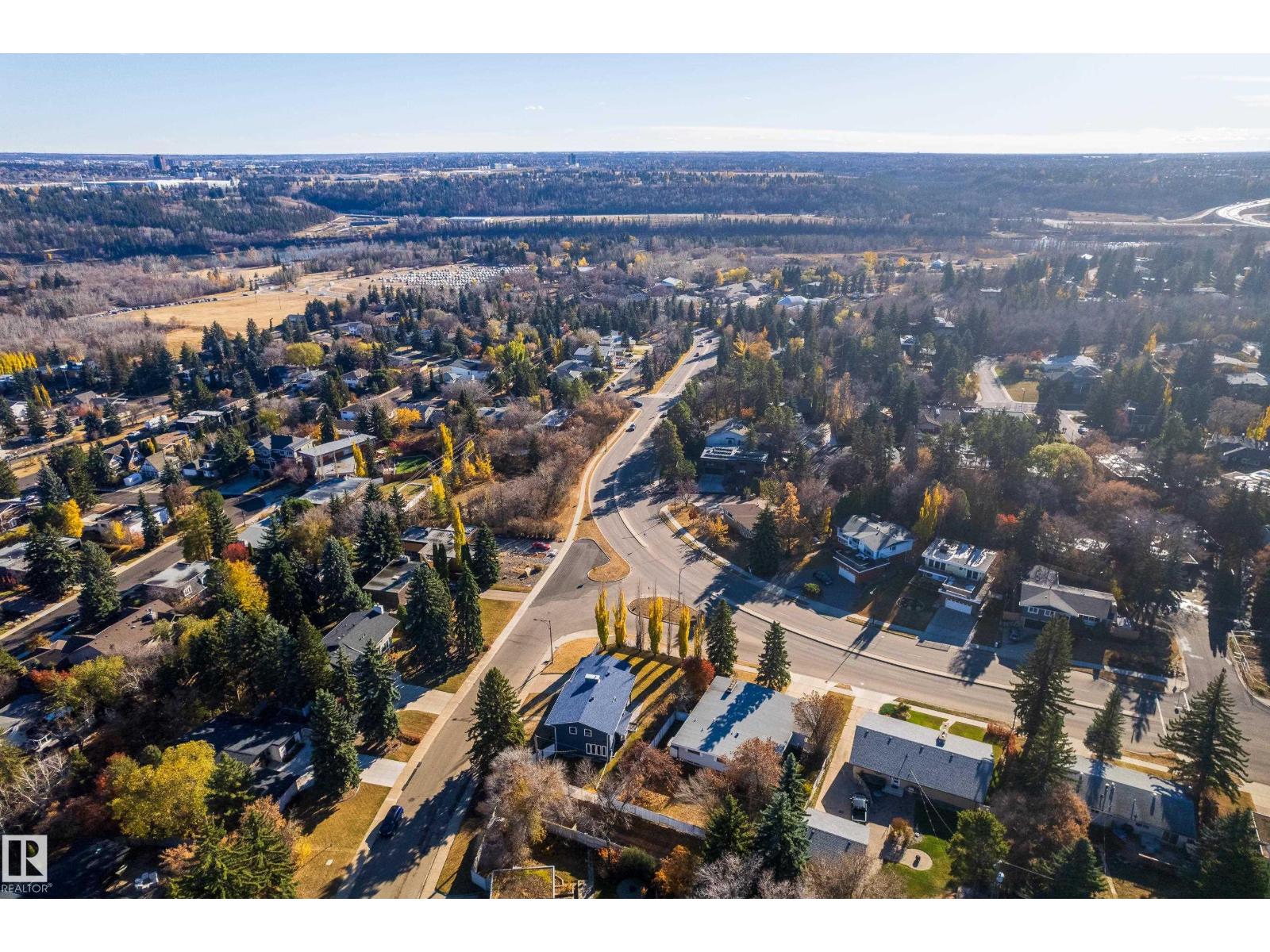 98 Valleyview Cr Nw, Edmonton, Alberta  T5R 5T3 - Photo 63 - E4463577