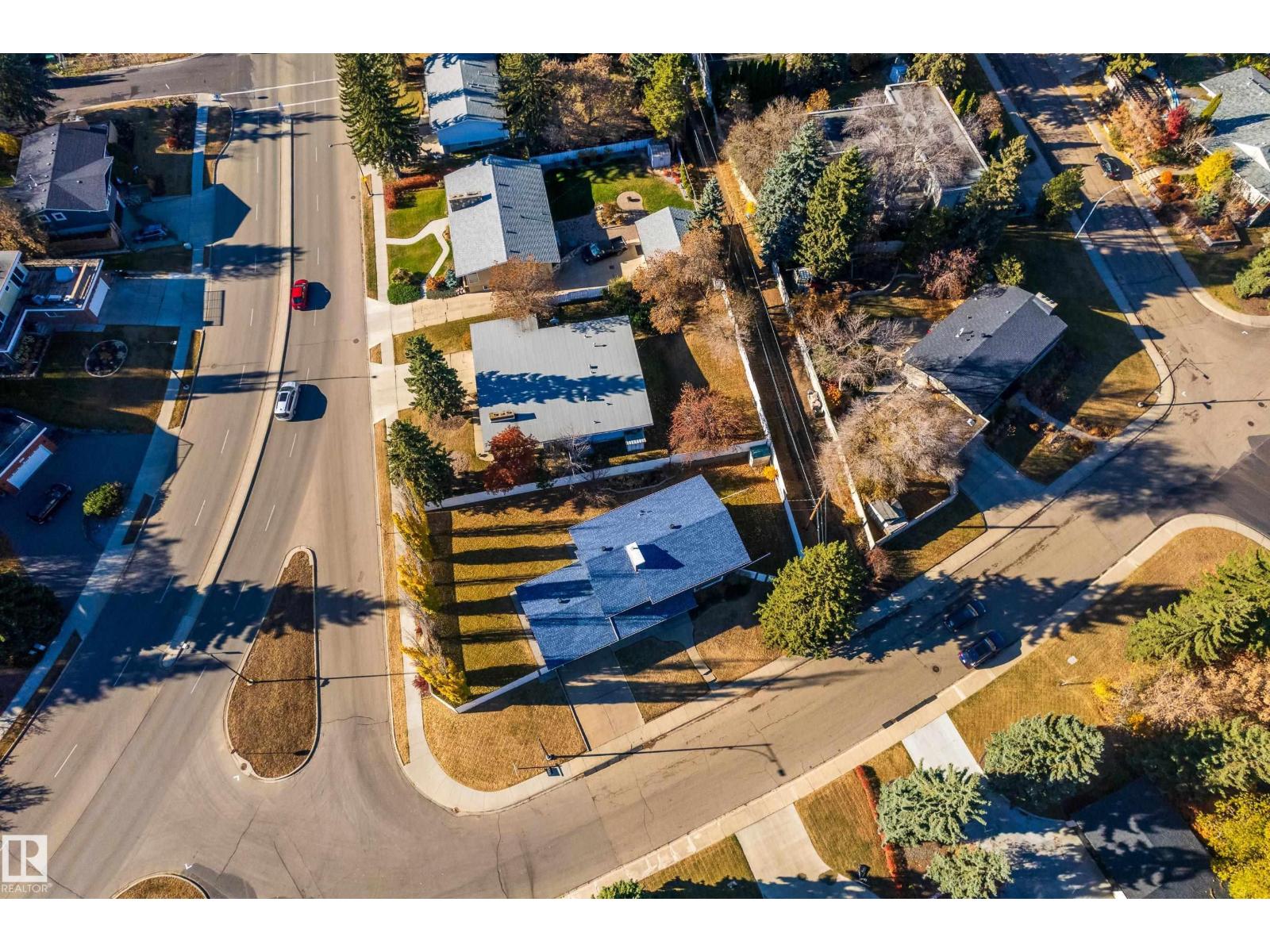 98 Valleyview Cr Nw, Edmonton, Alberta  T5R 5T3 - Photo 66 - E4463577