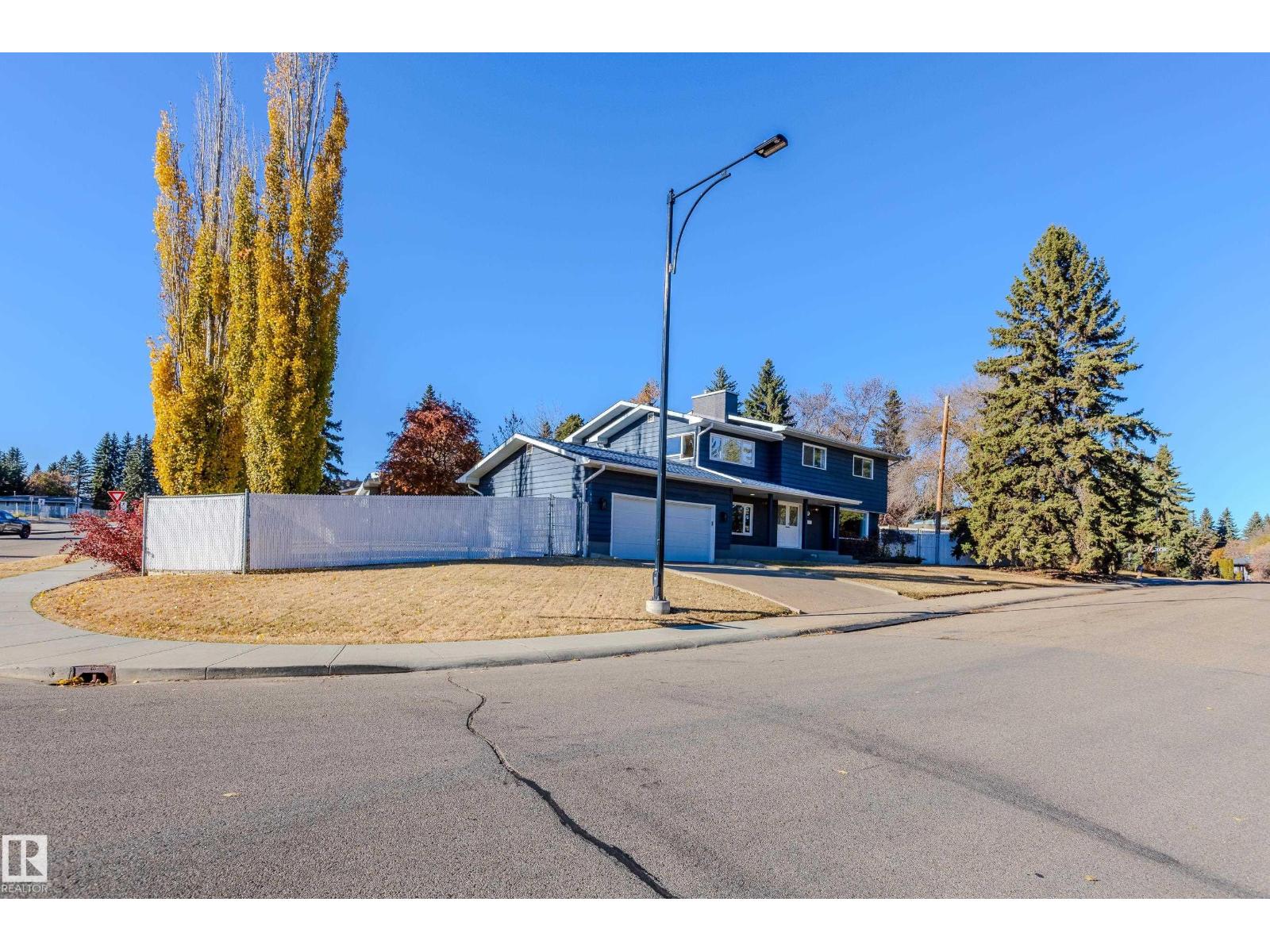 98 Valleyview Cr Nw, Edmonton, Alberta  T5R 5T3 - Photo 68 - E4463577