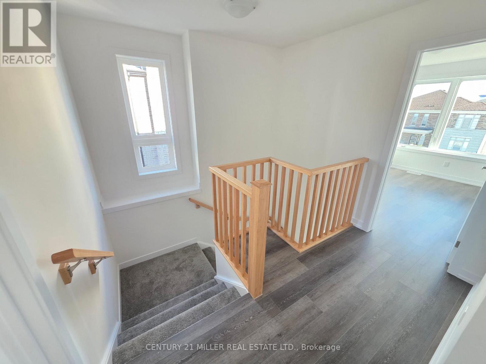 31 - 70 Kenesky Drive, Hamilton, Ontario  L8B 1Y4 - Photo 12 - X12482802